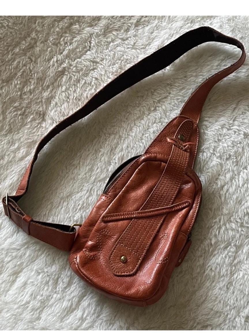 Vinsor Brown Leather Crossbody Sling Bag